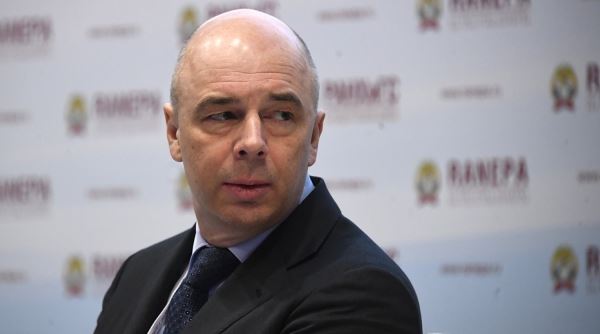 Силуанов пообещал сокращать число чиновников