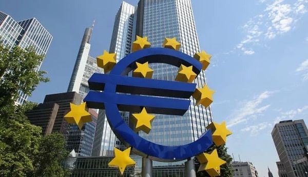    Рубль дорожает после решения ЕЦБ снизить ставку
