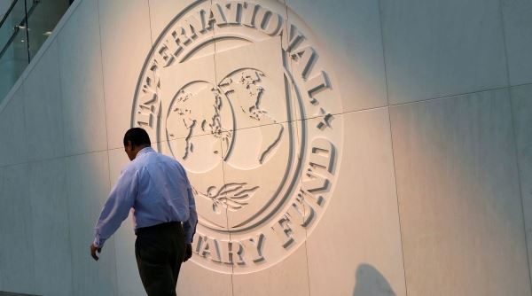 МВФ предоставит Украине кредит в размере $5 млрд на три года, пишут СМИ